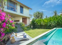 Villa Casabama II Panggung, Piscina y Jardín